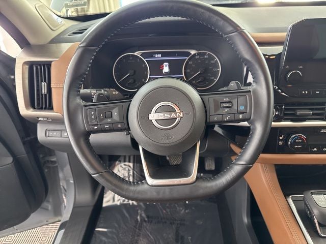 2022 Nissan Pathfinder Platinum