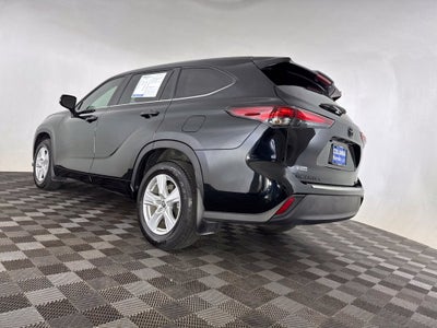 2024 Toyota Highlander LE