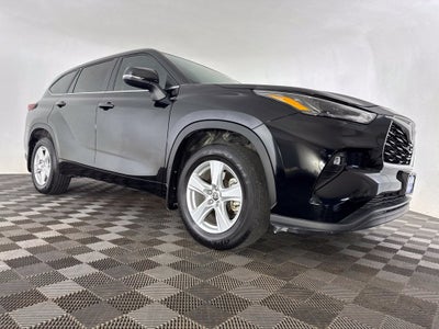 2024 Toyota Highlander LE
