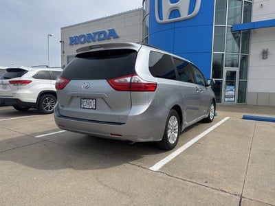 2016 Toyota Sienna L 7 Passenger