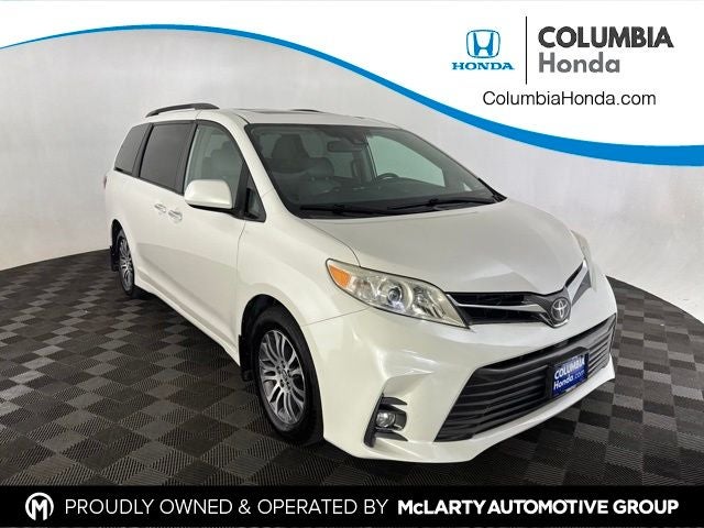 2019 Toyota Sienna XLE 8 Passenger