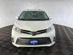2019 Toyota Sienna XLE 8 Passenger