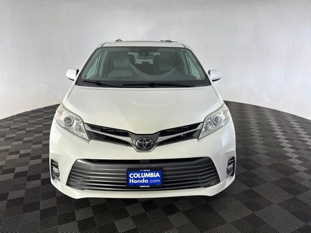 2019 Toyota Sienna XLE 8 Passenger