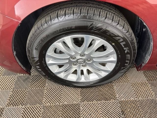 2017 Toyota Sienna XLE Premium 8 Passenger