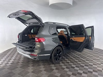 2022 BMW X7 xDrive40i