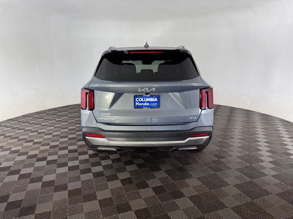 2025 Kia Sorento S