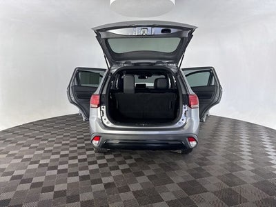 2020 Mitsubishi Outlander LE