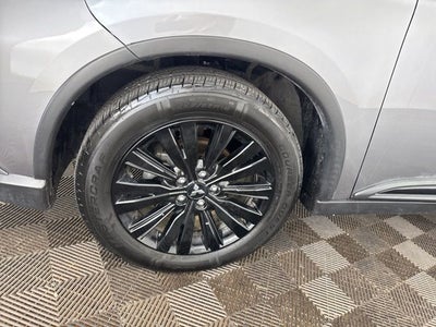 2020 Mitsubishi Outlander LE