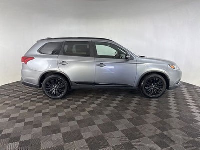 2020 Mitsubishi Outlander LE