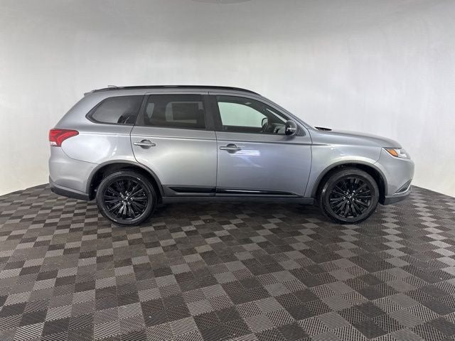 2020 Mitsubishi Outlander LE