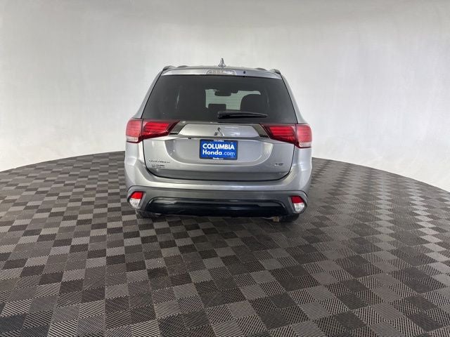 2020 Mitsubishi Outlander LE