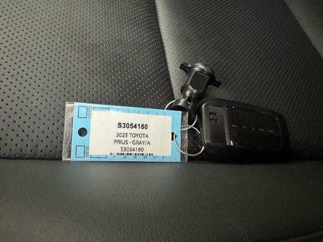 2025 Toyota Prius XLE