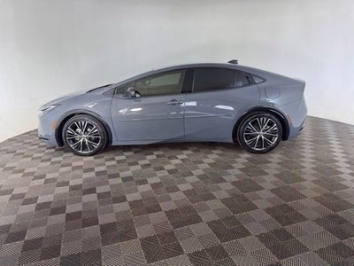 2025 Toyota Prius XLE
