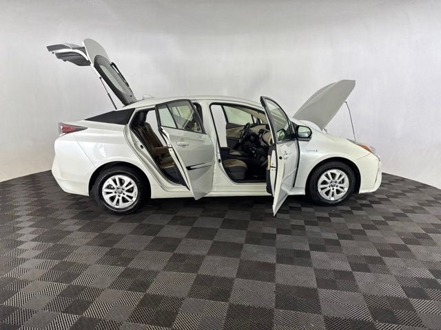 2016 Toyota Prius Two