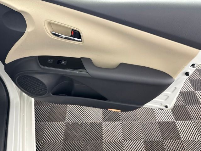 2016 Toyota Prius Two