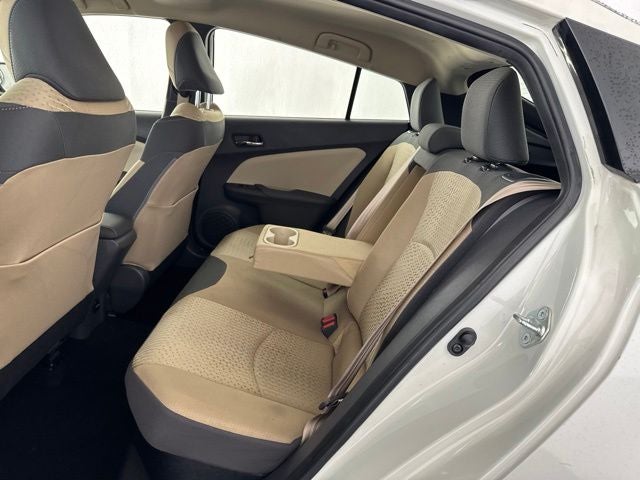 2016 Toyota Prius Two