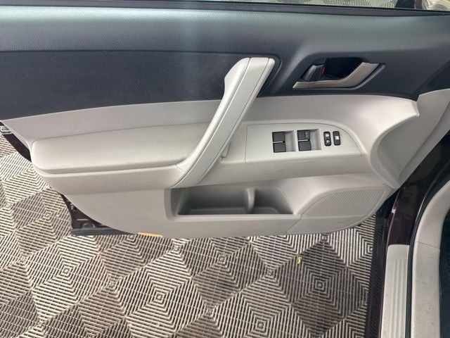 2011 Toyota Highlander Hybrid Base