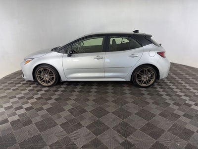 2025 Toyota Corolla Hatchback SE