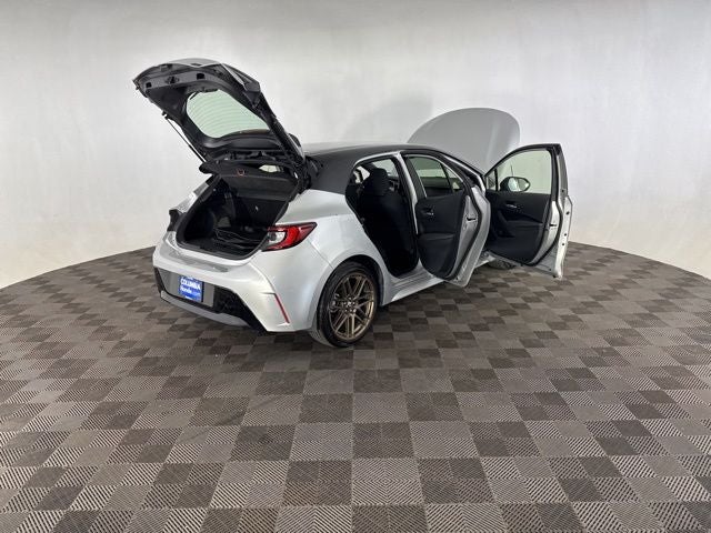 2025 Toyota Corolla Hatchback SE