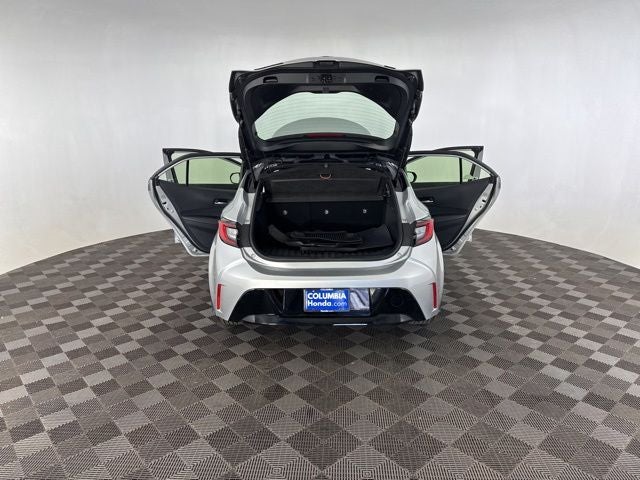 2025 Toyota Corolla Hatchback SE