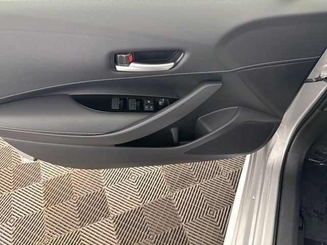 2025 Toyota Corolla Hatchback SE