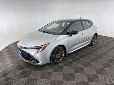 2025 Toyota Corolla Hatchback SE