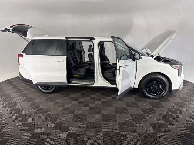 2025 Kia Carnival LXS