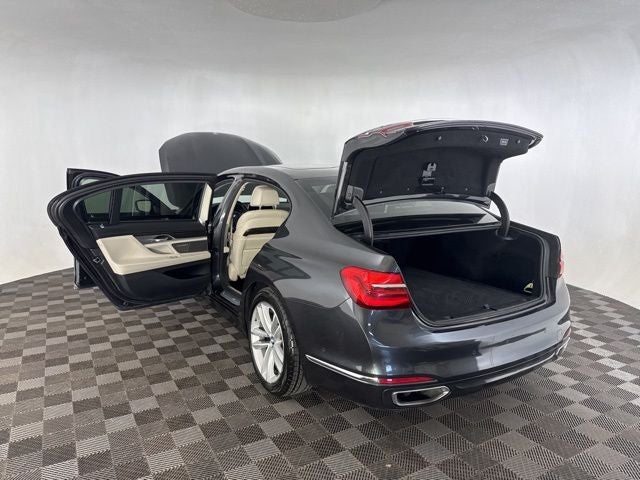 2016 BMW 7 Series 750i xDrive