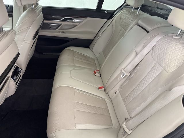 2016 BMW 7 Series 750i xDrive