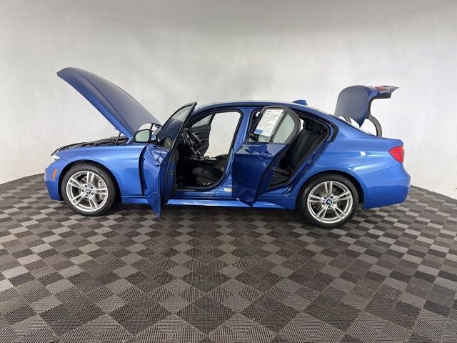 2017 BMW 3 Series 330i xDrive