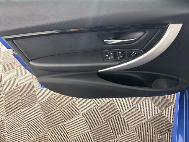 2017 BMW 3 Series 330i xDrive