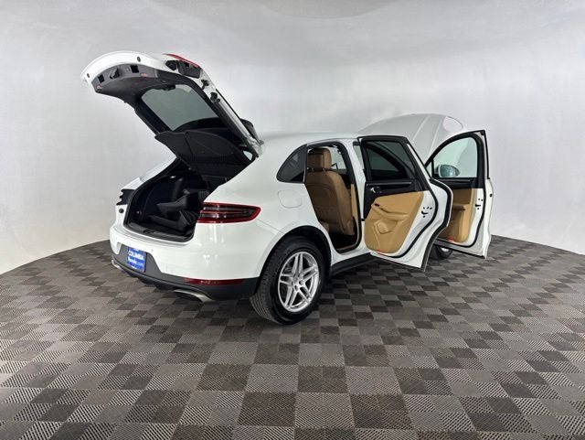 2018 Porsche Macan Base