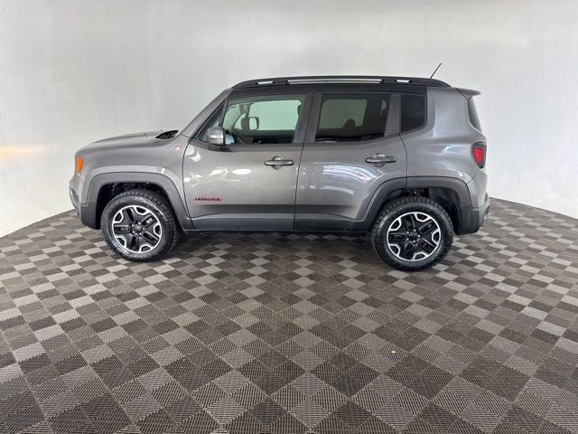 2016 Jeep Renegade Trailhawk