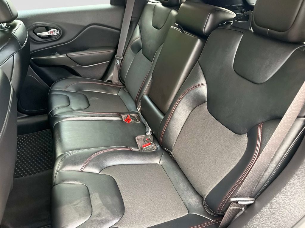 2022 Jeep Cherokee Trailhawk