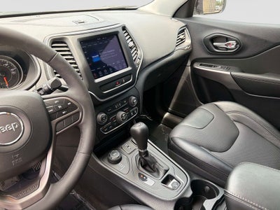 2022 Jeep Cherokee Latitude Lux