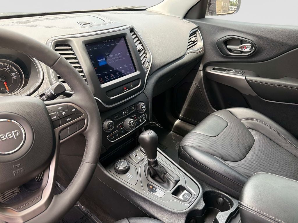 2022 Jeep Cherokee Latitude Lux