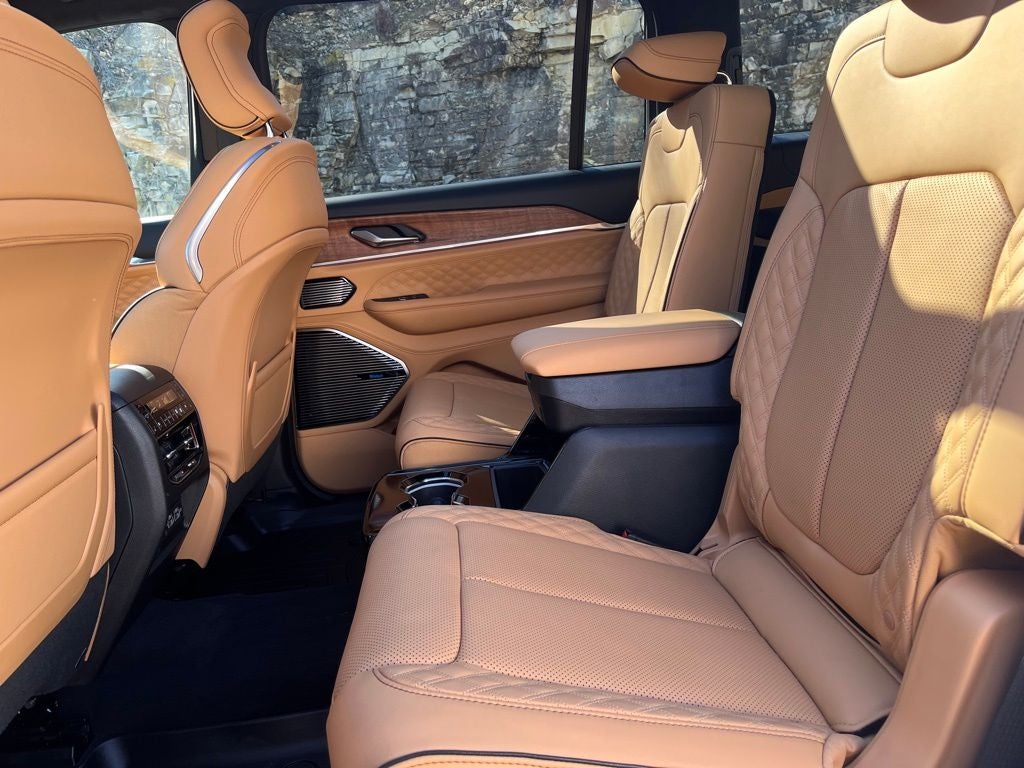 2025 Jeep Grand Cherokee L Summit