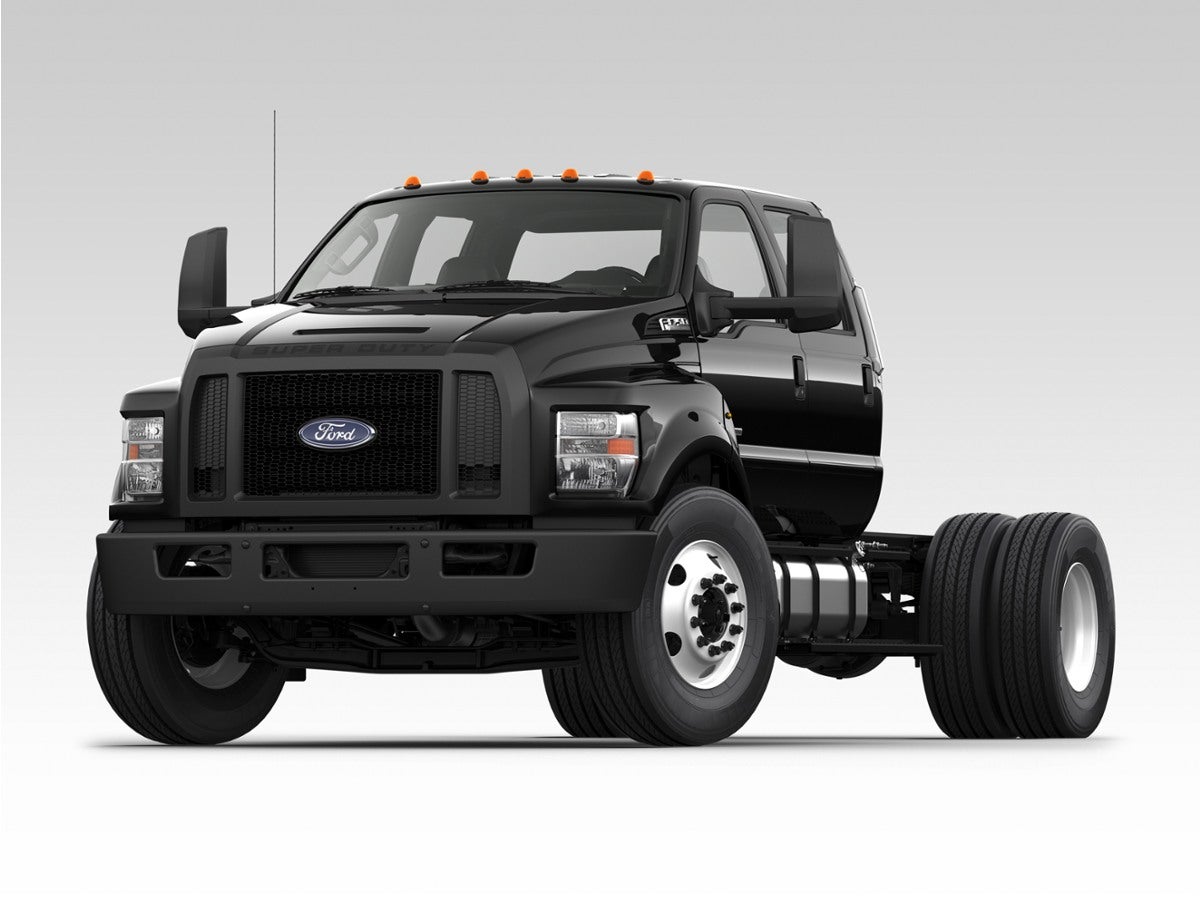 2027 Ford F-750SD Base