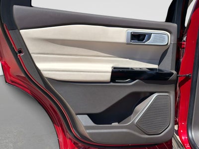 2023 Ford Explorer Platinum