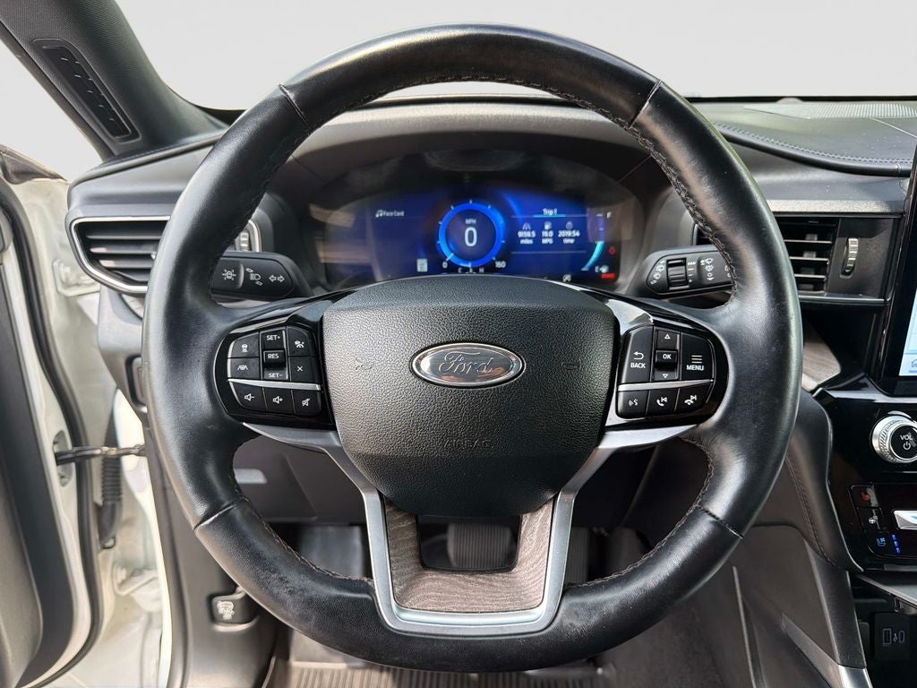 2023 Ford Explorer Platinum