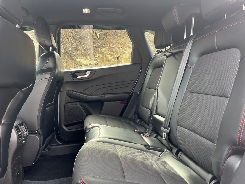 2023 Ford Escape Hybrid ST-Line