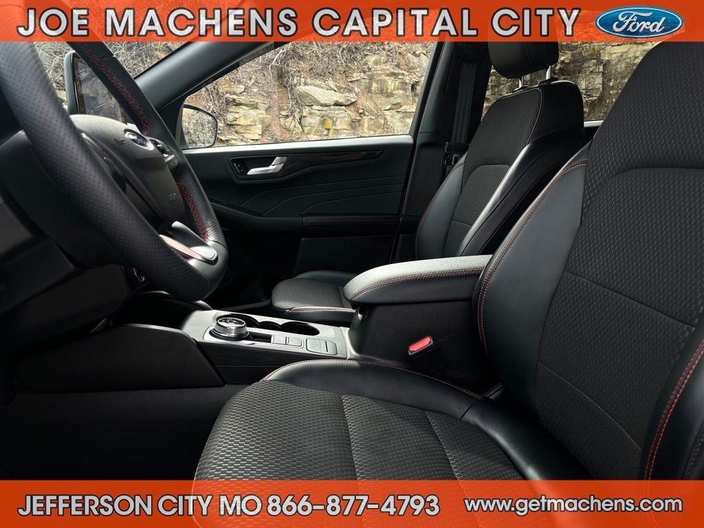 2023 Ford Escape Hybrid ST-Line