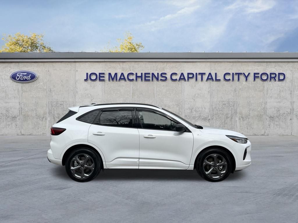 2023 Ford Escape Hybrid ST-Line