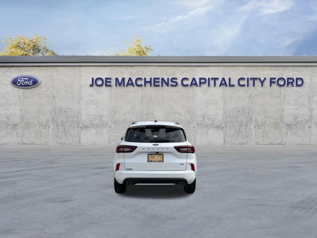 2023 Ford Escape Hybrid ST-Line