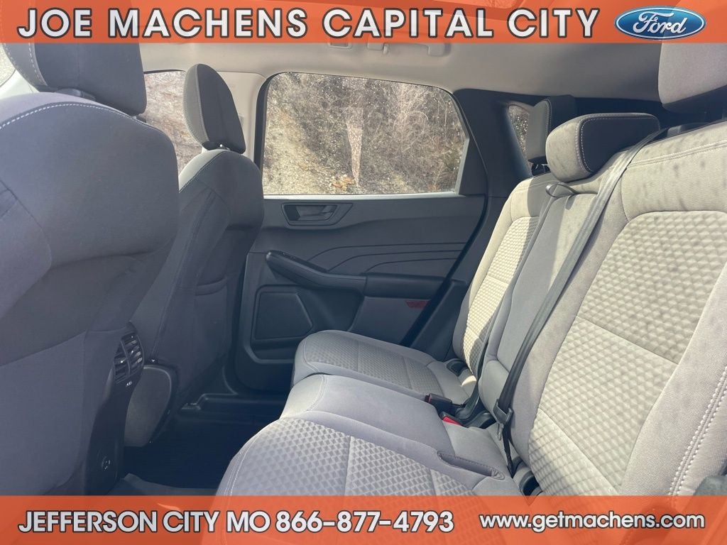 2022 Ford Escape SE Hybrid