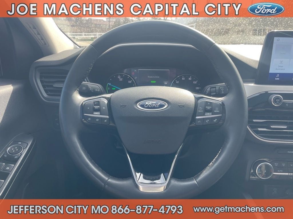 2022 Ford Escape SE Hybrid