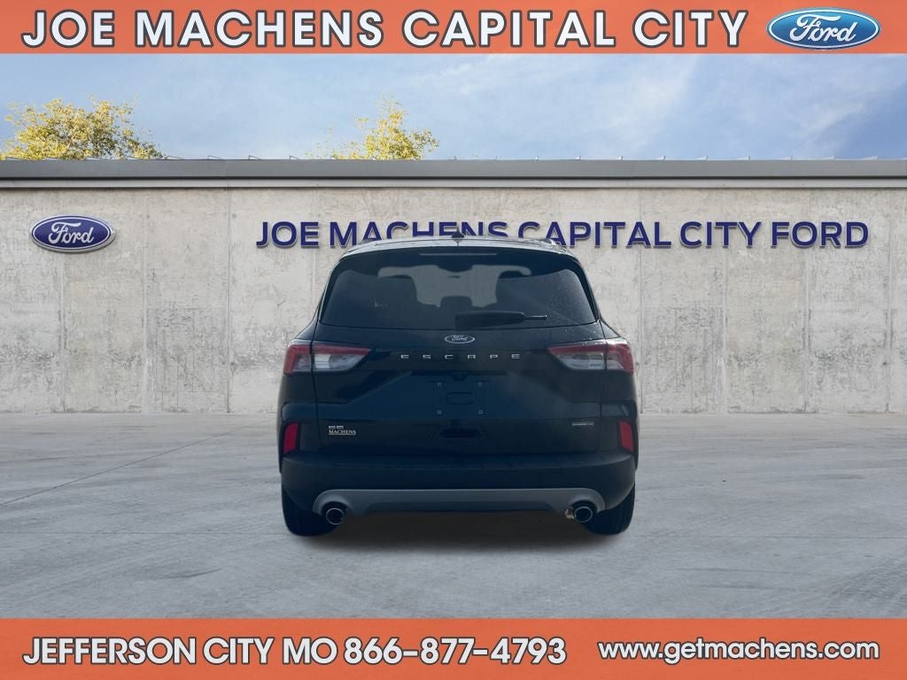 2022 Ford Escape SE Hybrid