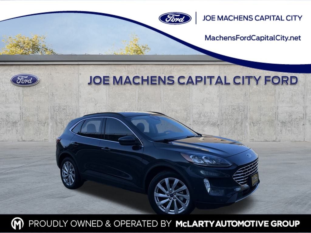 2022 Ford Escape Hybrid Titanium