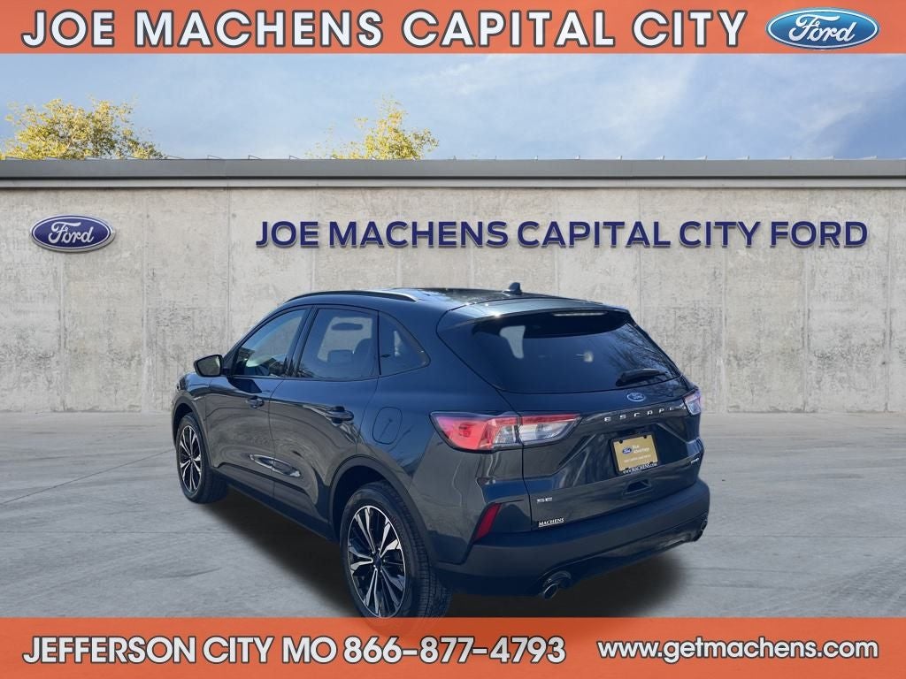 2022 Ford Escape SE