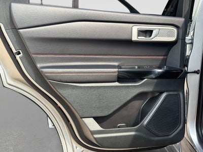 2024 Ford Explorer ST-Line